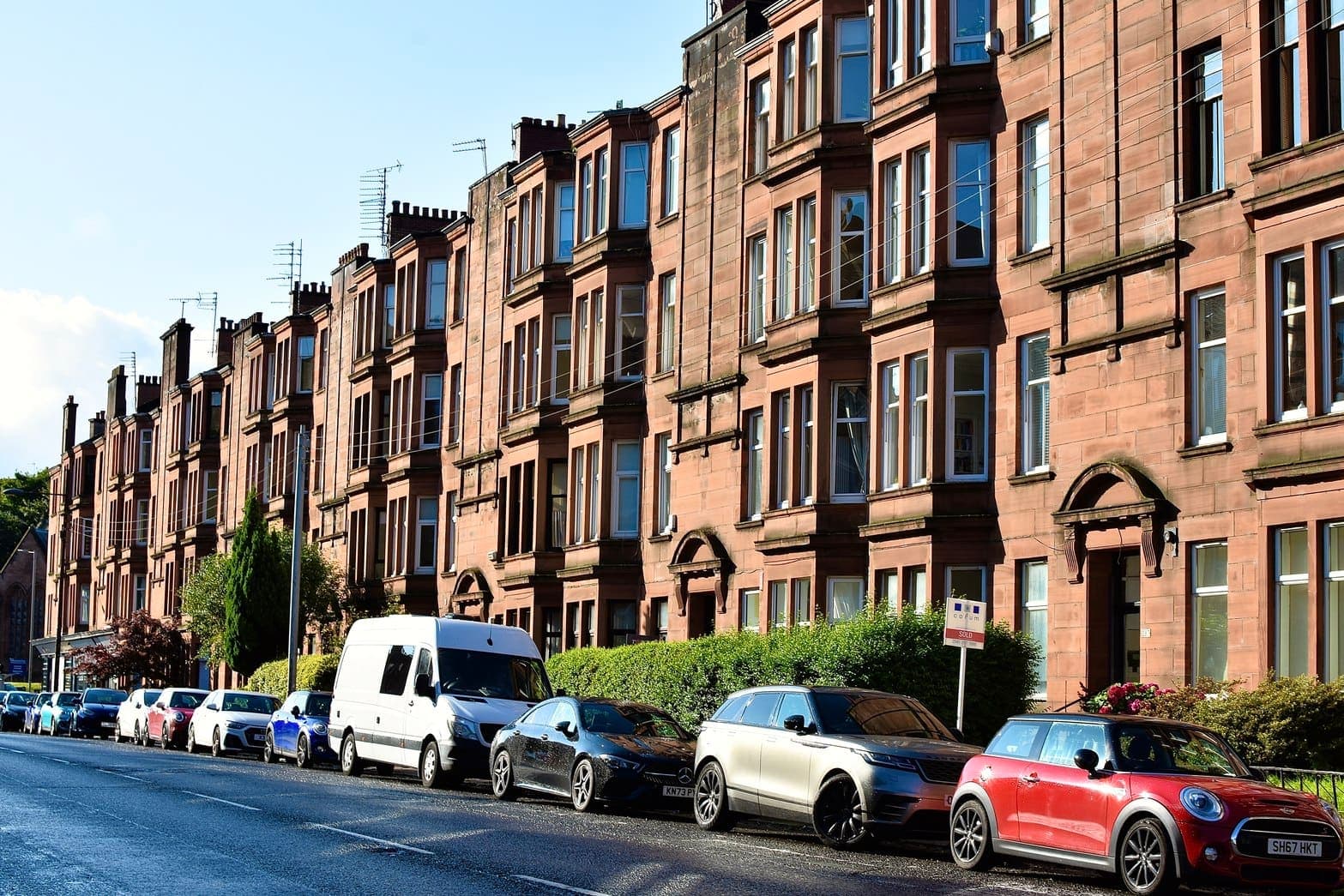 1930s bungalows and tree-lined streets off Crow Road in Jordanhill, Glasgow